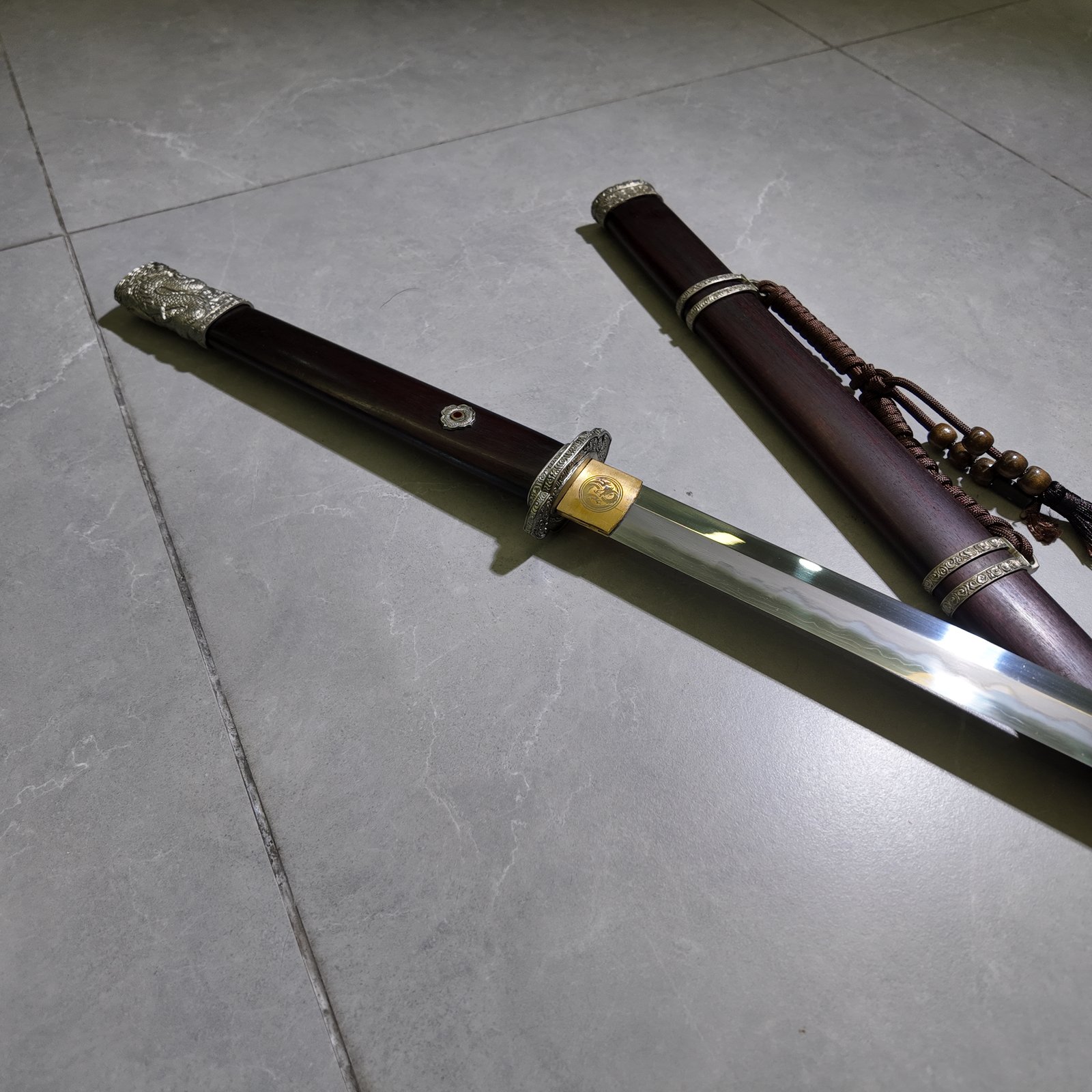 Dark Wood Gold and Silver Relief Tang Dao – High-Density Purple-Brown Solid Wood Scabbard, Gold-Silver Dragon Pattern Hardware, High Mirror Wave Pattern Steel Blade, Classical Elegant Collection Sword - Image 7