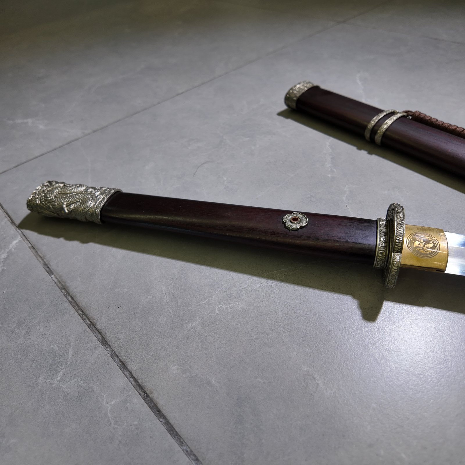 Dark Wood Gold and Silver Relief Tang Dao – High-Density Purple-Brown Solid Wood Scabbard, Gold-Silver Dragon Pattern Hardware, High Mirror Wave Pattern Steel Blade, Classical Elegant Collection Sword - Image 5
