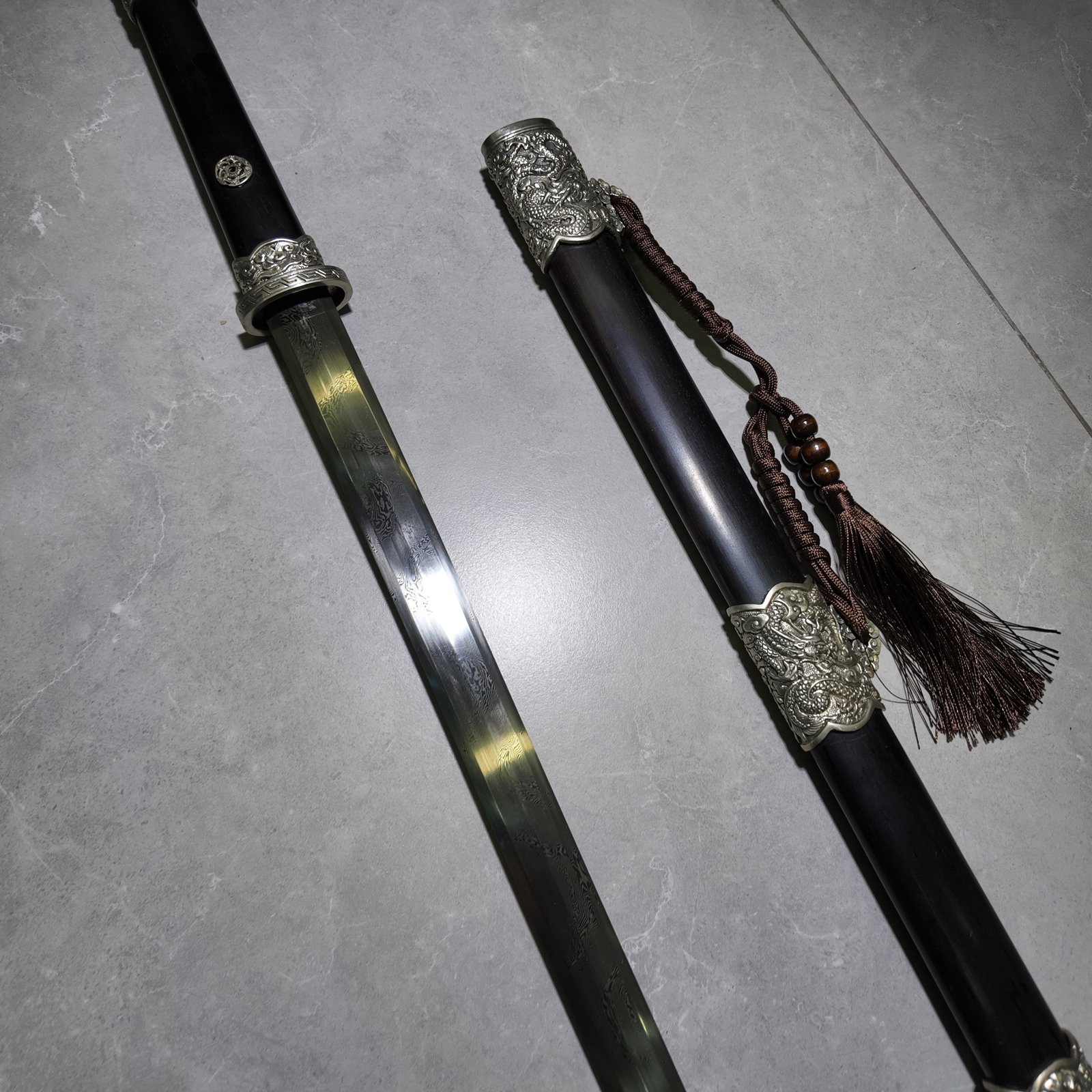 Large Ornamental Ming-Style War Sword – 107cm Dark Ebony Long Dao, Folded Steel, Antiqued Dragon Fittings - Image 7