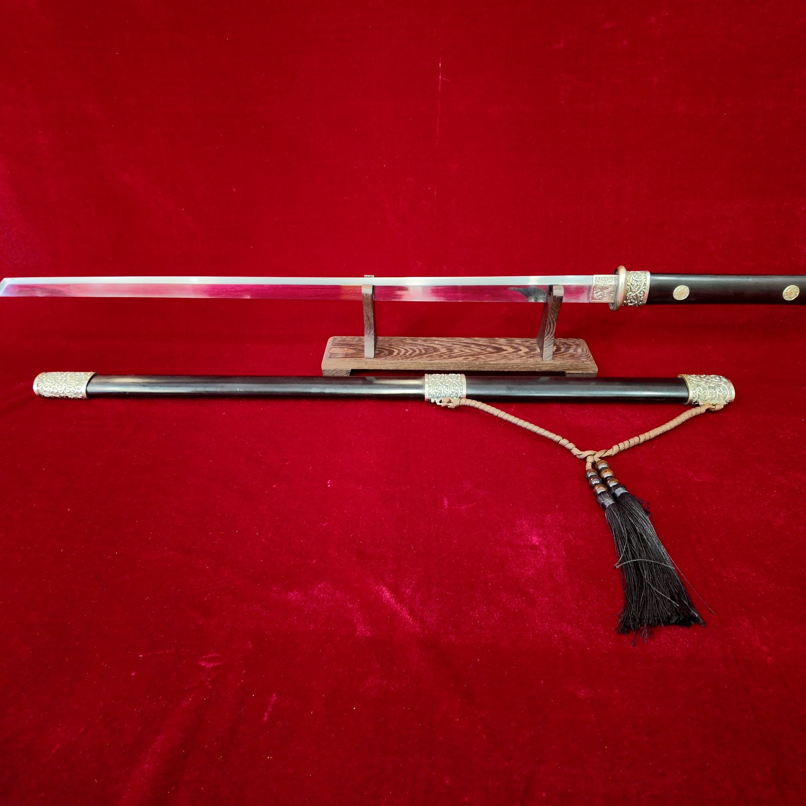 105cm Vintage Straight Longsword – Ebony Wood Scabbard